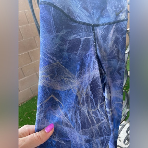 New Nike Dri-Fit Abstract Print Mesh Leggings Compression Short Built In XS TP - Picture 6 of 16